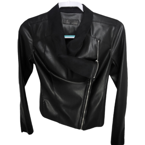 BLANKNYC Faux Leather Drapped Colar Jacket Short Black Size X-Small NWT - Picture 1 of 8